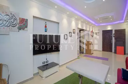 Apartment - 2 Bedrooms - 1 Bathroom for sale in Al Geish Road - Saraya - Sidi Beshr - Hay Awal El Montazah - Alexandria