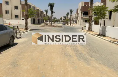 Townhouse - 5 Bedrooms - 4 Bathrooms for sale in Azzar 2 - 5th Settlement Compounds - The 5th Settlement - New Cairo City - Cairo