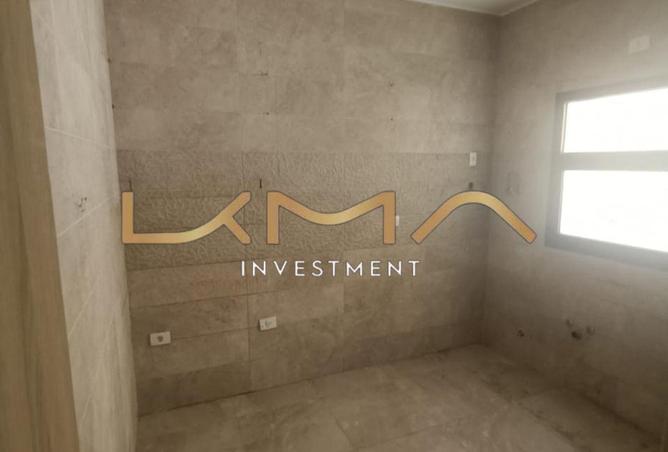 8155935 - Property Image 3