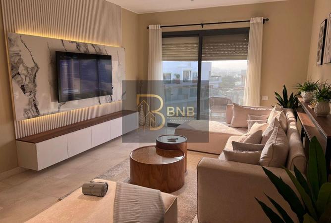 8221246 - Property Image 2