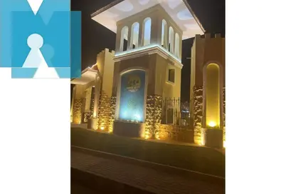 شقة - 3 غرف نوم - 2 حمامات للبيع في حدائق المهندسين - الحي الرابع - الشيخ زايد - الجيزة