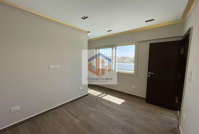 8094509 - Property Image 3