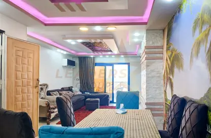 شقة - 3 غرف نوم - 2 حمامات للبيع في ميامي - حي اول المنتزة - الاسكندرية