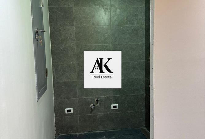 8079900 - Property Image 3