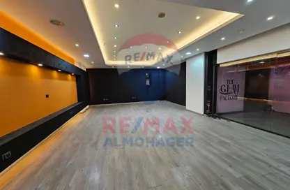 Office Space - Studio - 2 Bathrooms for rent in Bank Center Street - South Teseen St. - The 5th Settlement - New Cairo City - Cairo