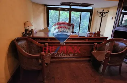 Clinic - Studio - 2 Bathrooms for sale in 26th July St. - Zamalek - Cairo