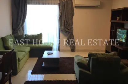 Apartment - 2 Bedrooms - 1 Bathroom for rent in El Rehab Extension - Al Rehab - New Cairo City - Cairo
