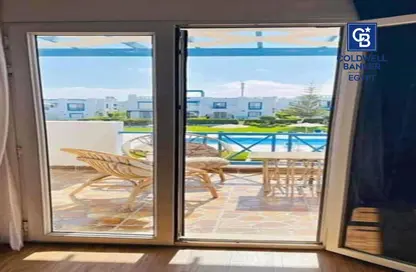Penthouse - 4 Bedrooms - 3 Bathrooms for sale in Mountain View - Ras Al Hekma - North Coast