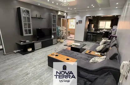 Apartment - 2 Bedrooms - 2 Bathrooms for sale in 7th District - Sheikh Zayed City - Giza