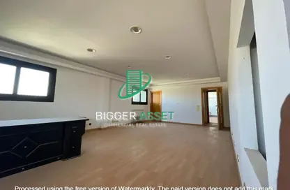 Office Space - Studio - 3 Bathrooms for rent in Street 7 - Maadi - Hay El Maadi - Cairo