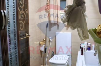 Apartment - 3 Bedrooms - 2 Bathrooms for sale in Ahmed Maher St. - Al Mansoura - Al Daqahlya