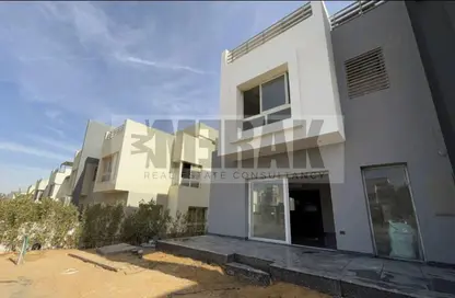 Twin House - 3 Bedrooms - 4 Bathrooms for sale in Hyde Park - 5th Settlement Compounds - The 5th Settlement - New Cairo City - Cairo