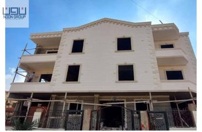 Apartment - 3 Bedrooms - 2 Bathrooms for sale in 2nd Neighborhood - 3rd District East - Shorouk City - Cairo