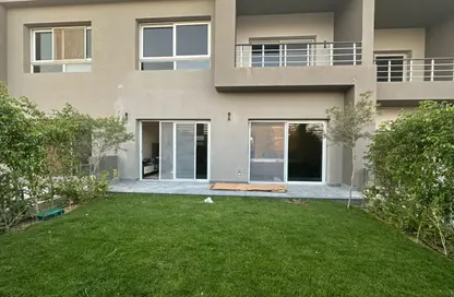 Townhouse - 3 Bedrooms - 3 Bathrooms for sale in Etapa - Sheikh Zayed Compounds - Sheikh Zayed City - Giza
