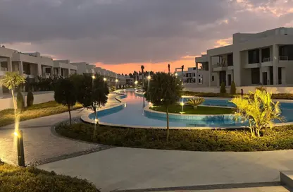 تاون هاوس - 4 غرف نوم - 3 حمامات للبيع في ليك ويست - كمبوندات الشيخ زايد - الشيخ زايد - الجيزة
