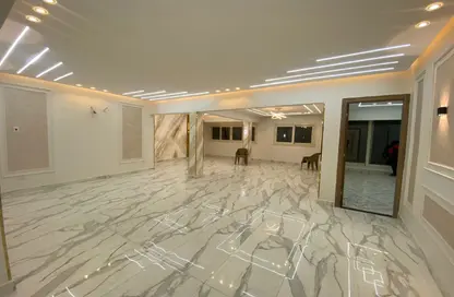 شقة - 3 غرف نوم - 4 حمامات للايجار في شارع البطل احمد عبد العزيز - المهندسين - الجيزة