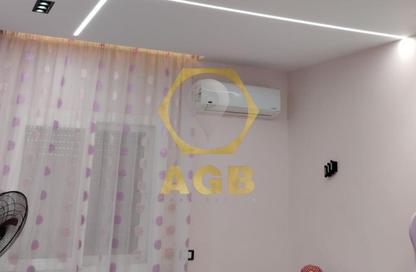 Apartment - 3 Bedrooms - 2 Bathrooms for sale in 6th Neighborhood - 3rd District East - Shorouk City - Cairo