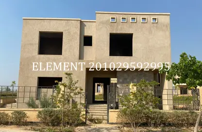 Villa - 4 Bedrooms - 6 Bathrooms for sale in New Giza - Cairo Alexandria Desert Road - 6 October City - Giza
