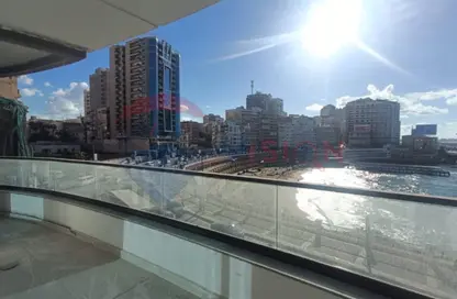 شقة - 3 غرف نوم - 3 حمامات للبيع في كوبري استانلي - ستانلي - حي شرق - الاسكندرية