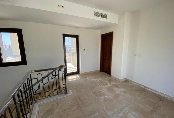 8383328 - Property Image 2