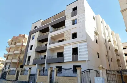 Apartment - 3 Bedrooms - 1 Bathroom for sale in 2nd Neighborhood - 5th Area - Shorouk City - Cairo