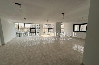 Office Space - Studio - 3 Bathrooms for sale in Beirut St. - Al Gamea Square - Heliopolis - Masr El Gedida - Cairo