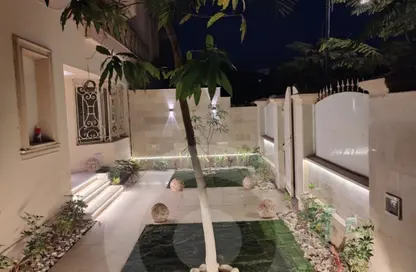 Villa - 5 Bedrooms - 4 Bathrooms for rent in Greens - 6th District - Sheikh Zayed City - Giza