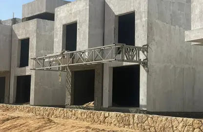 Villa - 4 Bedrooms - 4 Bathrooms for sale in Stei8ht - The 1st Settlement - New Cairo City - Cairo