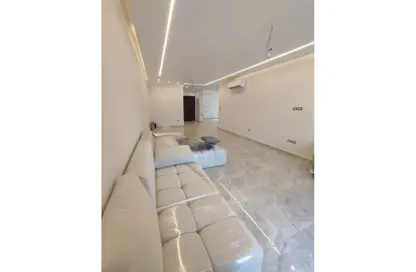 Apartment - 2 Bedrooms - 2 Bathrooms for sale in Regents Park - Al Andalus District - New Cairo City - Cairo