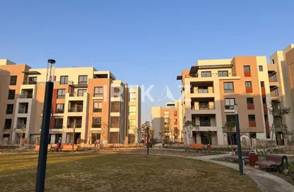 Apartment - 2 Bedrooms - 3 Bathrooms for sale in District 5 - 5th Settlement Compounds - The 5th Settlement - New Cairo City - Cairo