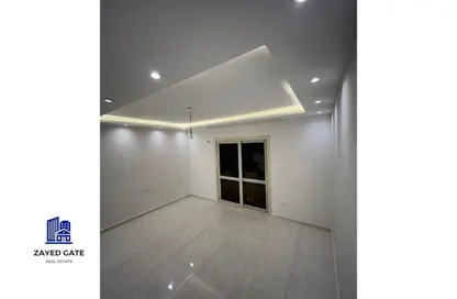 شقة - 3 غرف نوم - 2 حمامات للايجار في مدينة الخمائل - كمبوندات الشيخ زايد - الشيخ زايد - الجيزة