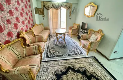 Apartment - 3 Bedrooms - 1 Bathroom for rent in Al Hegaz St. - Ibrahimia - Hay Wasat - Alexandria