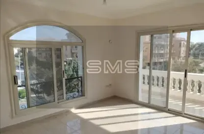 شقة - 3 غرف نوم - 2 حمامات للايجار في شارع 58 - الحي الاول - التجمع الخامس - مدينة القاهرة الجديدة - القاهرة