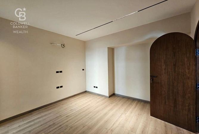 8228716 - Property Image 2