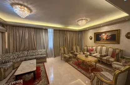 Apartment - 3 Bedrooms - 2 Bathrooms for rent in 10th Sector - Zahraa El Maadi - Hay El Maadi - Cairo