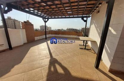 Penthouse - 4 Bedrooms - 3 Bathrooms for rent in Street 207 - Degla - Hay El Maadi - Cairo