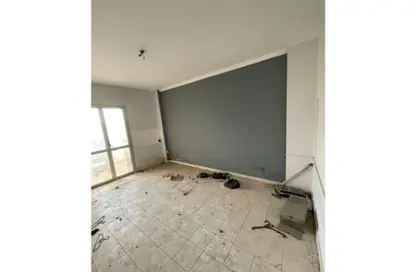 Apartment - 2 Bedrooms - 1 Bathroom for sale in Al Rehab - New Cairo City - Cairo