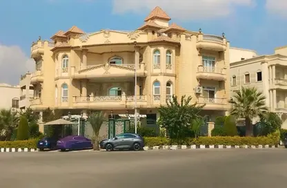 شقة - 4 غرف نوم - 3 حمامات للبيع في شارع دكتور محمد يوسف - البنفسج 7 - البنفسج - مدينة القاهرة الجديدة - القاهرة