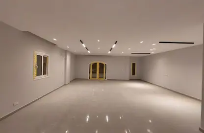 Apartment - 3 Bedrooms - 2 Bathrooms for rent in Mohamed Rahim St. - El Yasmeen 3 - El Yasmeen - New Cairo City - Cairo