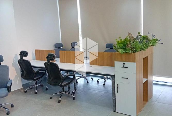 8081899 - Property Image 2