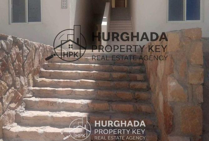 8323448 - Property Image 3