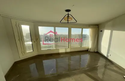 Apartment - 1 Bedroom - 2 Bathrooms for rent in Taha Hussein St. - Zamalek - Cairo