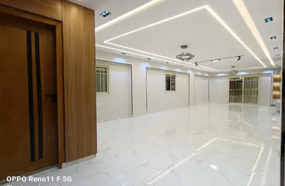 Apartment - 3 Bedrooms - 2 Bathrooms for sale in Gate 1 - Khofo - Hadayek El Ahram - Giza