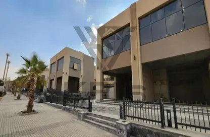 معرض - استوديو - 1 حمام للايجار في كمبوند فيلدج جاردن القطامية - كمبوندات التجمع الخامس - التجمع الخامس - مدينة القاهرة الجديدة - القاهرة