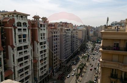 شقة - 6 غرف نوم - 5 حمامات للبيع في سموحة - حي شرق - الاسكندرية