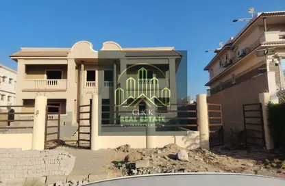 بناية كاملة - 8 غرف نوم - 8 حمامات للبيع في شارع 30 - الحي الثالث عشر - الشيخ زايد - الجيزة