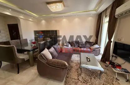 شقة - 3 غرف نوم - 2 حمامات للبيع في 6 ويست - بيفرلي هيلز - كمبوندات الشيخ زايد - الشيخ زايد - الجيزة