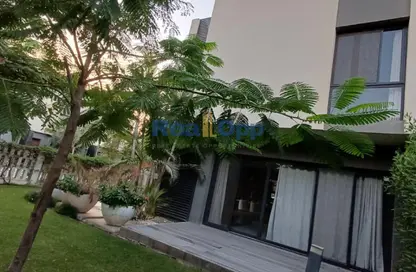 Townhouse - 4 Bedrooms - 5 Bathrooms for sale in Al Burouj Compound - El Shorouk Compounds - Shorouk City - Cairo