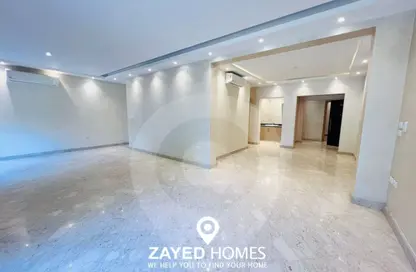 شقة - 3 غرف نوم - 3 حمامات للايجار في ذا كورت ياردز - كمبوندات الشيخ زايد - الشيخ زايد - الجيزة