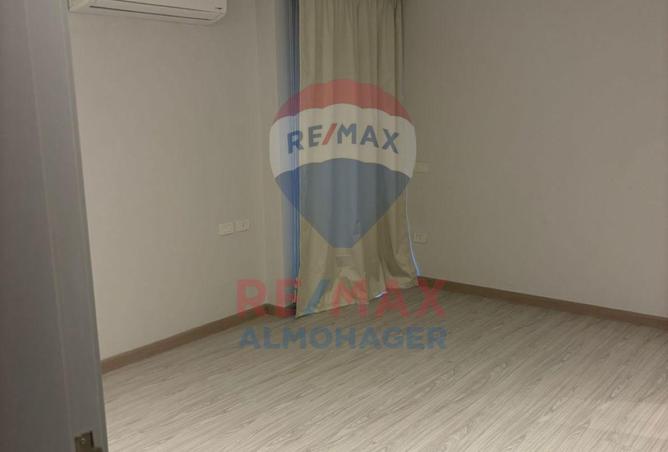 8103821 - Property Image 3